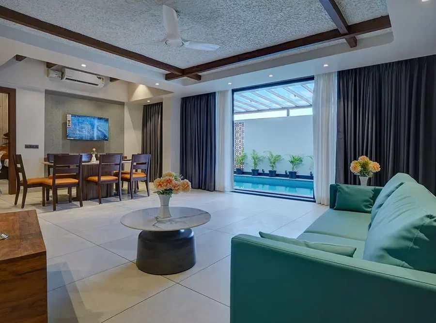 3 bedroom villa with private pool