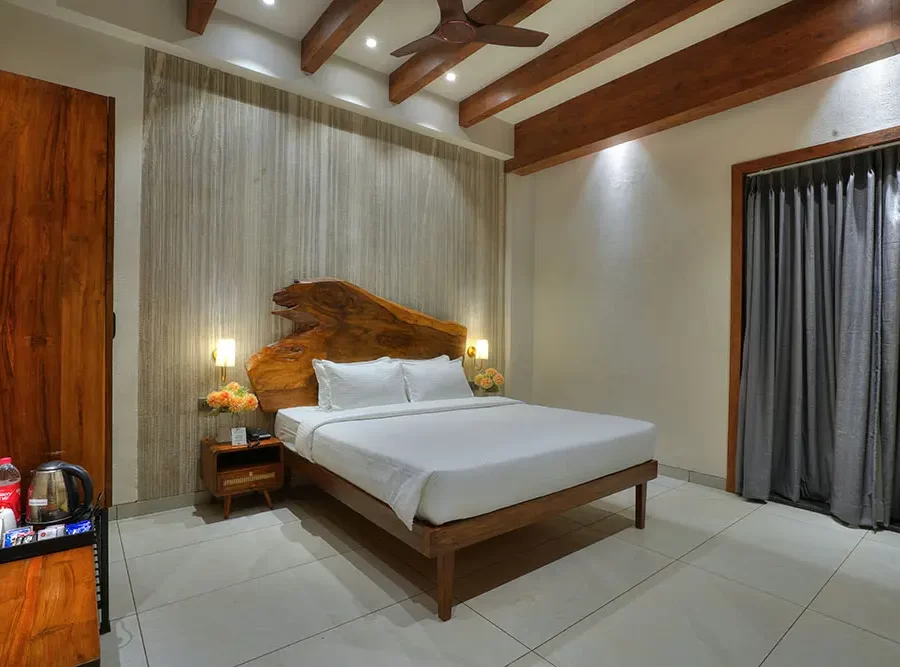 3 bedroom villa with private pool